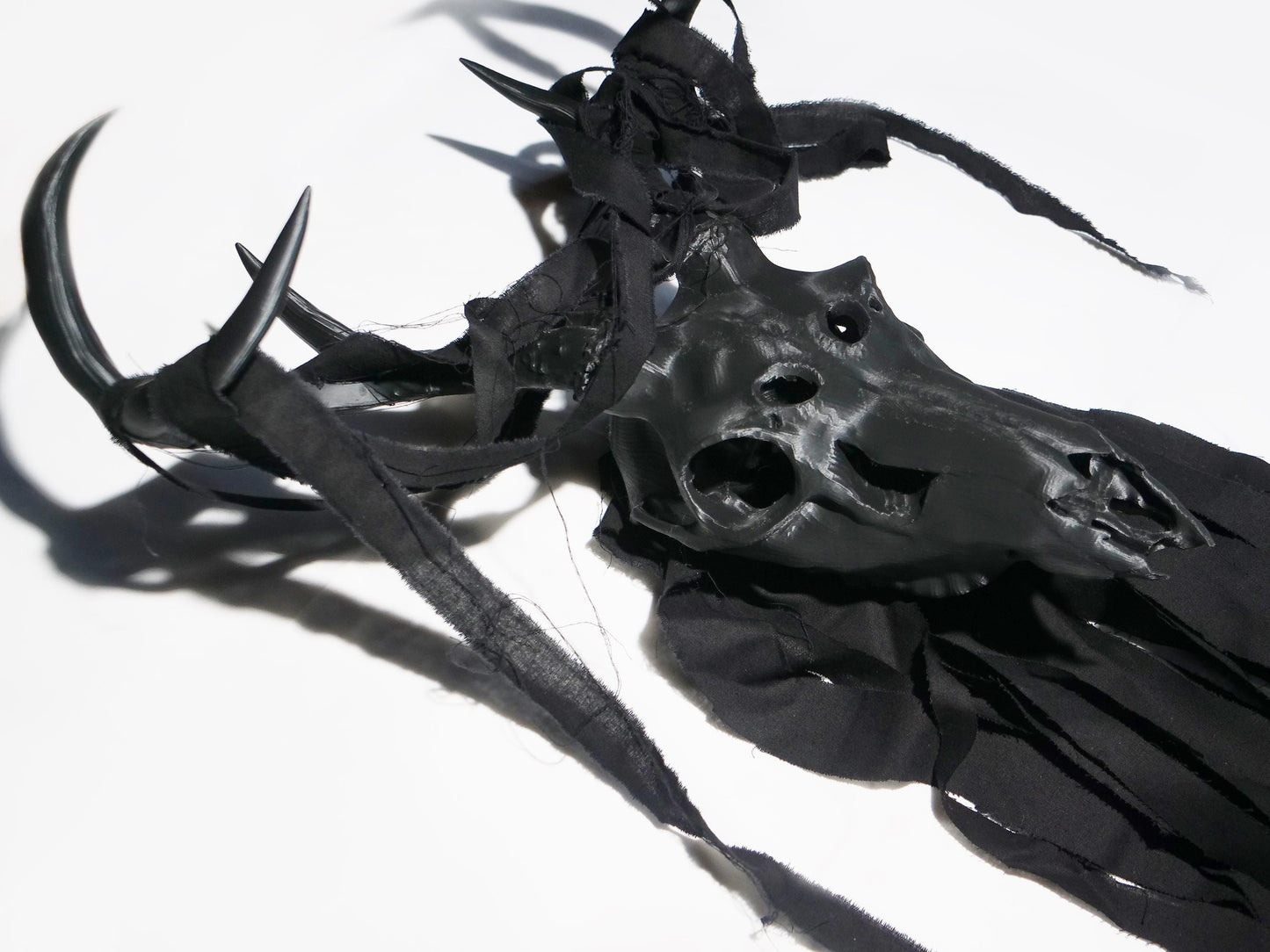Gothic Faux Deer Skull Mask: Dark Antler Cosplay, Ritual Decor