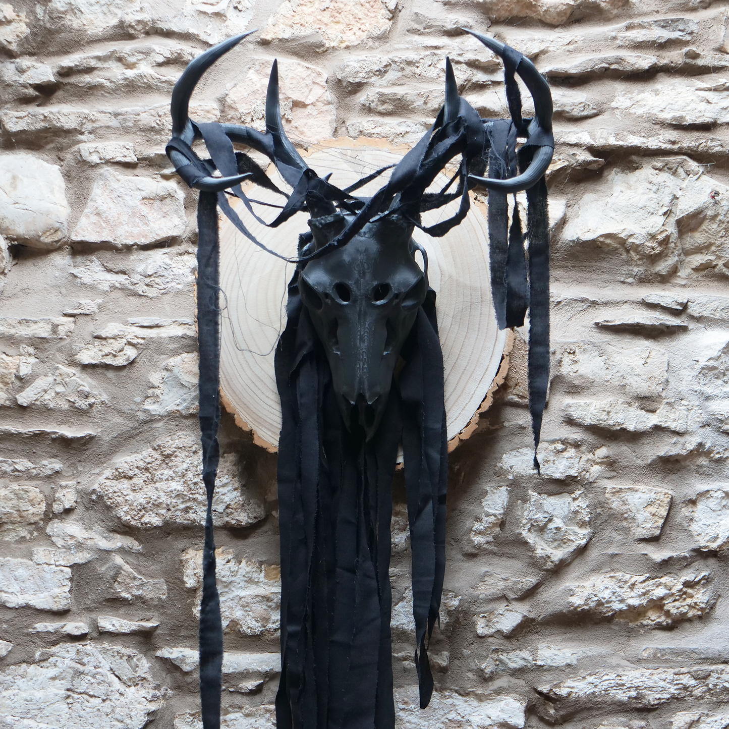 Gothic Faux Deer Skull Mask & Wall Mount