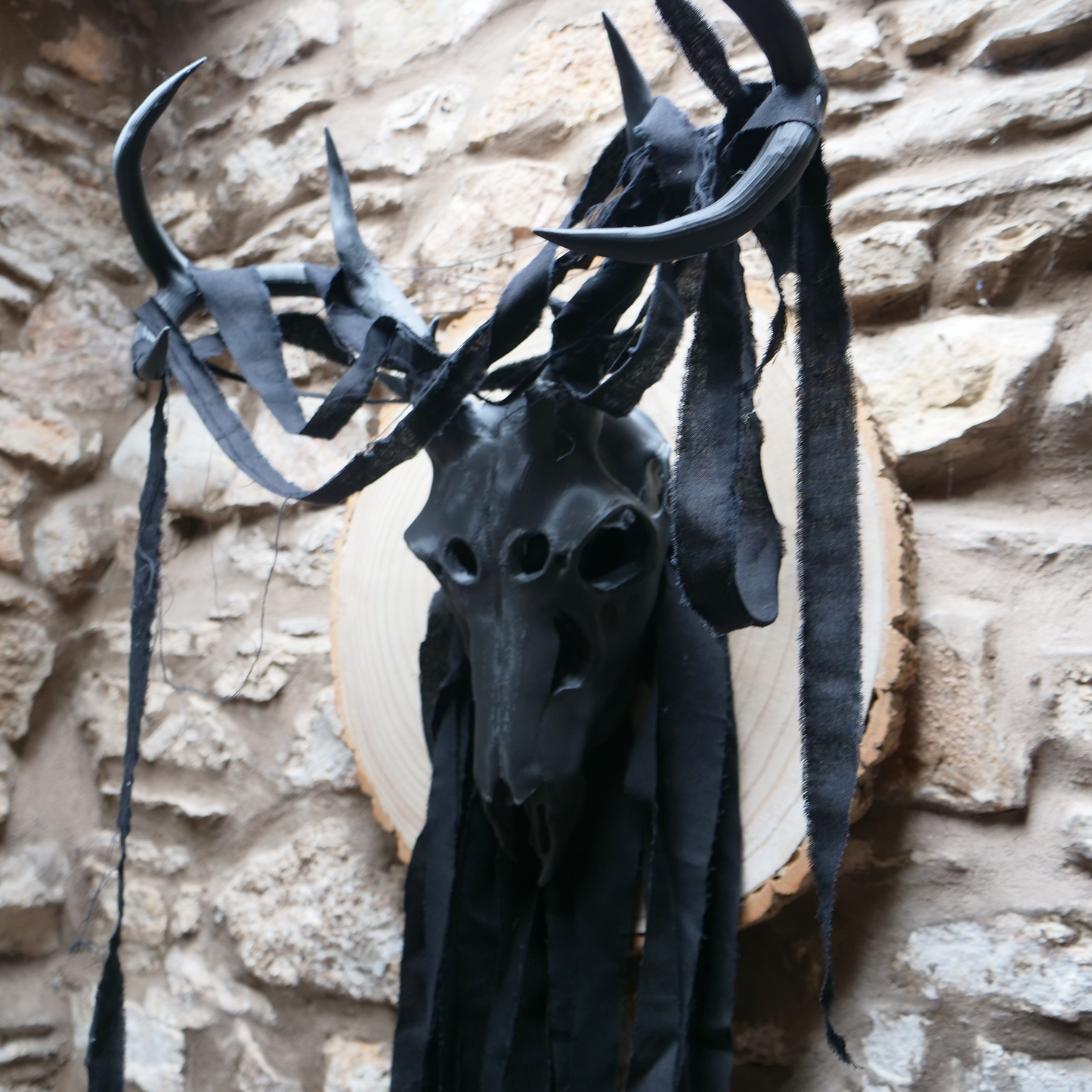 Gothic Faux Deer Skull Mask & Wall Mount